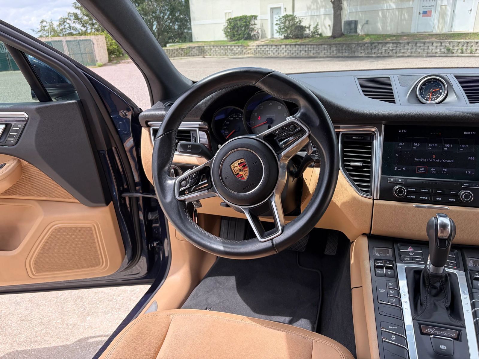 Used 2017 Porsche Macan S AWD/4WD image 27