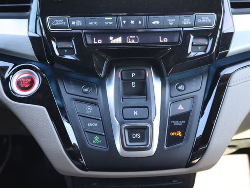 Used 2021 Honda Odyssey Touring image 29