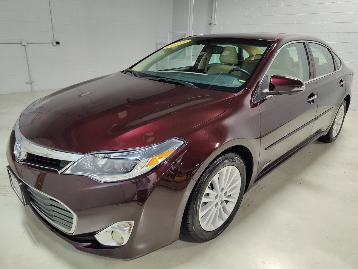 Used 2015 Toyota Avalon Limited FWD image 18