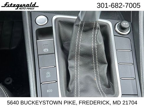 Used 2024 Volkswagen Jetta SE image 24