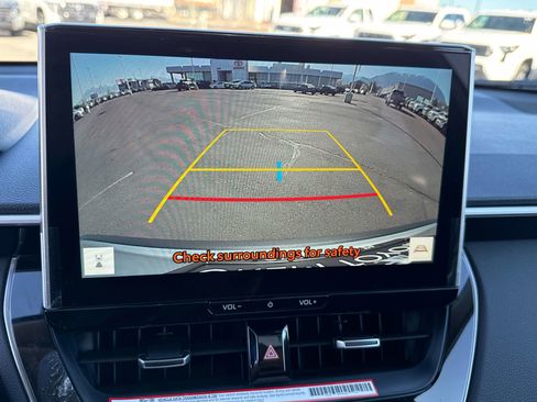 Used 2026 Toyota Corolla Cross XLE w/ Convenience Package image 22