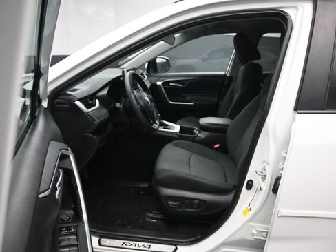 Used 2023 Toyota RAV4 XLE image 11