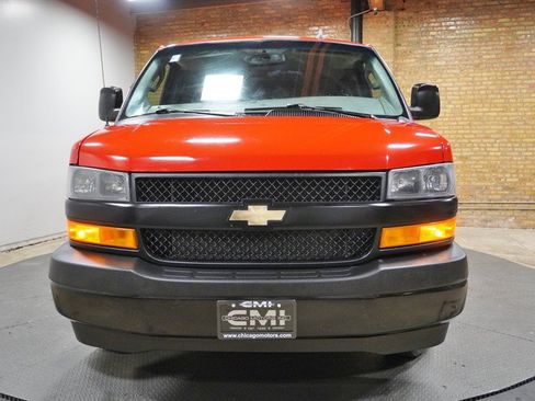 Used 2020 Chevrolet Express 3500 LS RWD image 4