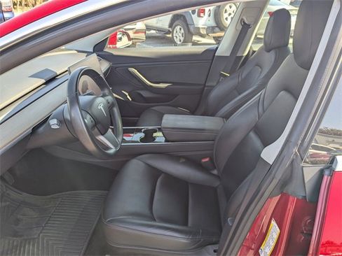Used 2019 Tesla Model 3 Long Range image 18