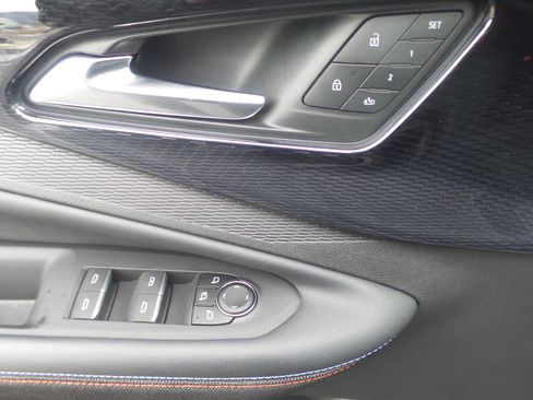 Used 2025 Chevrolet Blazer EV RS w/ Super Cruise Package image 12