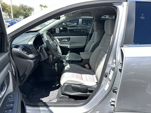 Used 2018 Honda CR-V LX image 2
