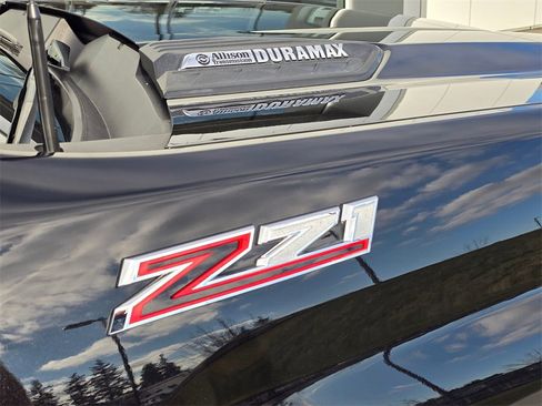 Used 2021 Chevrolet Silverado 2500 LTZ w/ LTZ Premium Package image 10