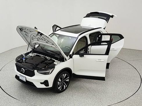New 2026 Volvo XC60 B5 Ultra w/ Climate Package AWD/4WD image 37