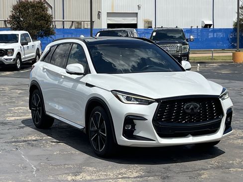 Used 2023 INFINITI QX50 Sport AWD/4WD image 5