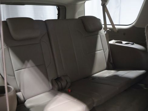 Used 2015 Chevrolet Suburban LTZ AWD/4WD image 24