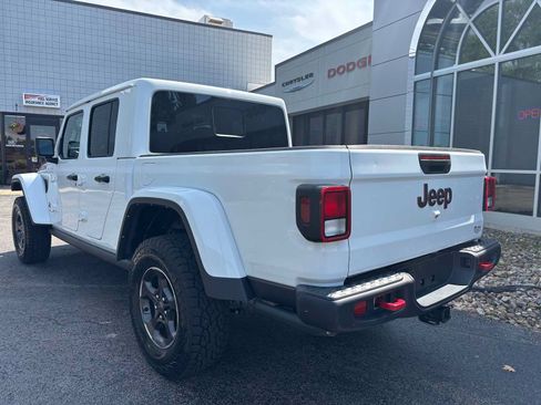 Used 2022 Jeep Gladiator Rubicon w/ Cold Weather Group AWD/4WD image 4
