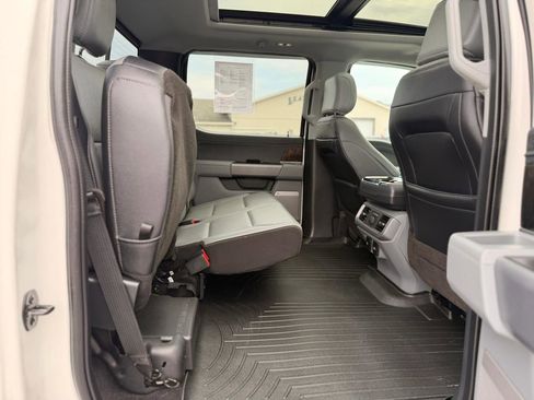 Used 2022 Ford F150 Lariat w/ Equipment Group 502A High image 32