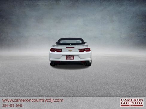 Used 2023 Chevrolet Camaro LT RWD image 4