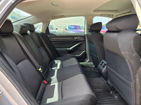 Used 2019 Honda Accord EX image 21