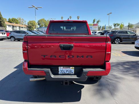 Used 2024 Toyota Tacoma TRD Sport w/ TRD Sport Upgrade Package RWD image 7