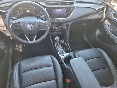Used 2022 Buick Encore GX Essence image 8