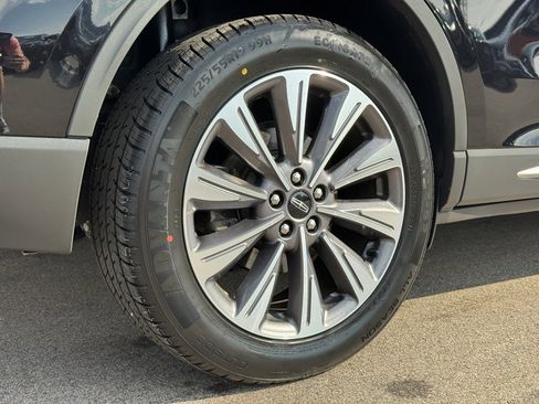 Used 2022 Lincoln Corsair Reserve w/ Elements Package image 28