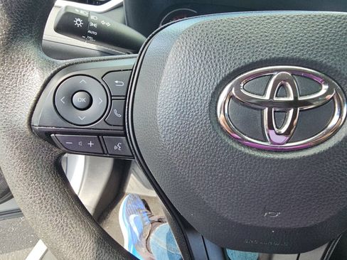 Certified 2025 Toyota RAV4 XLE AWD/4WD image 11