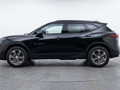 Used 2025 Chevrolet Blazer LT image 5