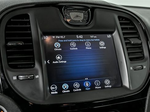 Used 2020 Chrysler 300 S image 30