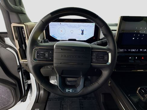 Used 2024 GMC Hummer EV 2X image 11