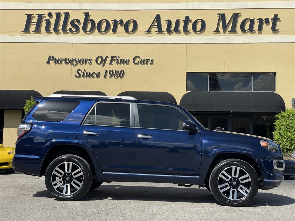 Used 2018 Toyota 4Runner Limited AWD/4WD image 5