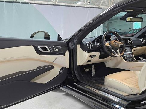Used 2015 Mercedes-Benz SL 400 image 16
