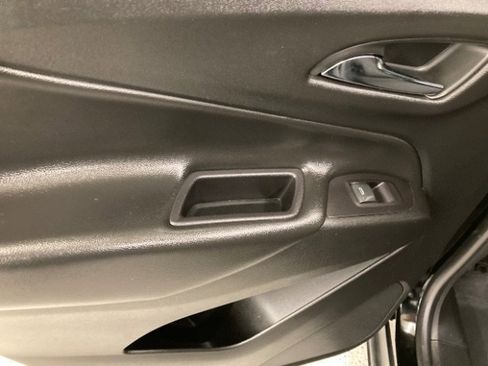 Used 2019 Chevrolet Equinox LT image 33