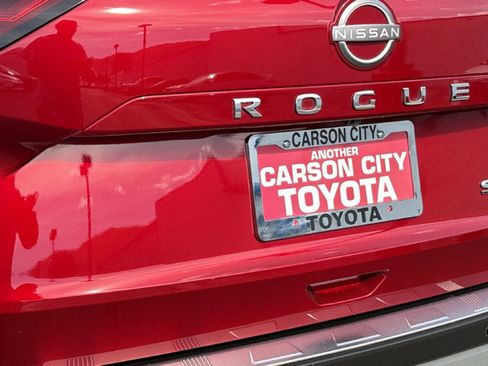 Used 2023 Nissan Rogue SV AWD/4WD image 28