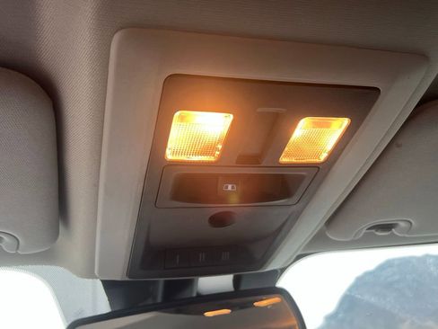 Used 2017 RAM 1500 Big Horn image 35