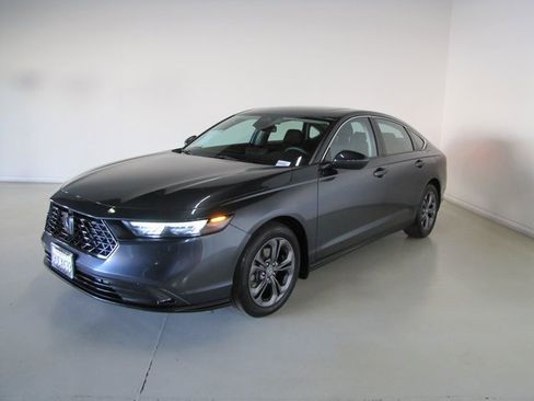 Certified 2023 Honda Accord EX image 1