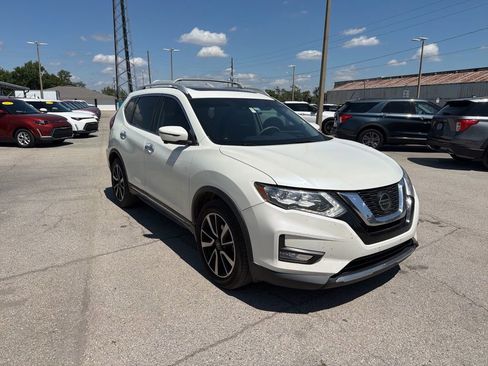 Used 2020 Nissan Rogue SL w/ Premium Package image 1