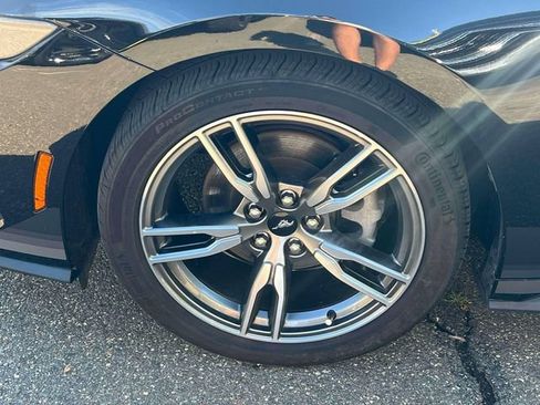 Used 2024 Ford Mustang Coupe RWD image 7