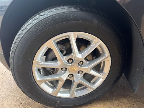 Used 2022 Chevrolet Equinox LT image 18