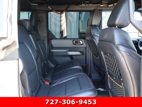 Used 2022 Ford Bronco Badlands w/ Sasquatch Package image 20