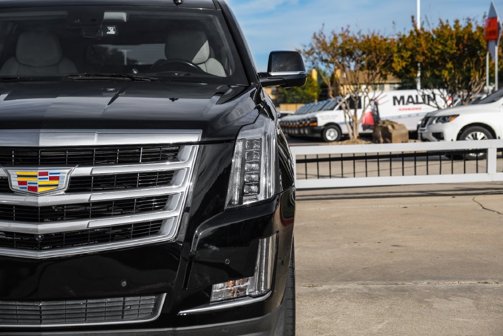 Used 2019 Cadillac Escalade ESV Luxury AWD/4WD image 65