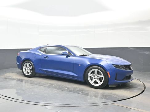 Used 2021 Chevrolet Camaro LT RWD image 8