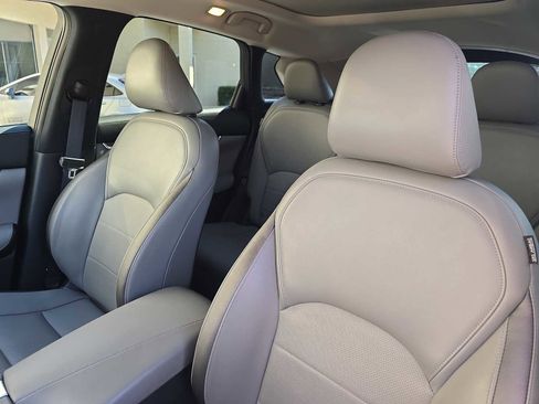 Used 2023 INFINITI QX50 Luxe FWD image 23