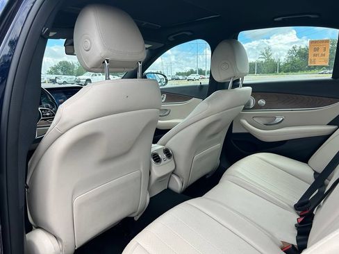 Used 2019 Mercedes-Benz E 300 image 16