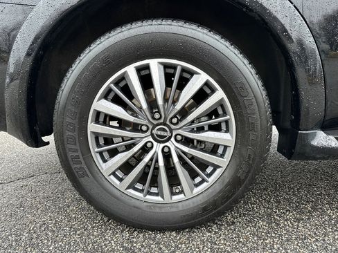 Certified 2023 Nissan Armada SL w/ Captain's Chairs Package image 18