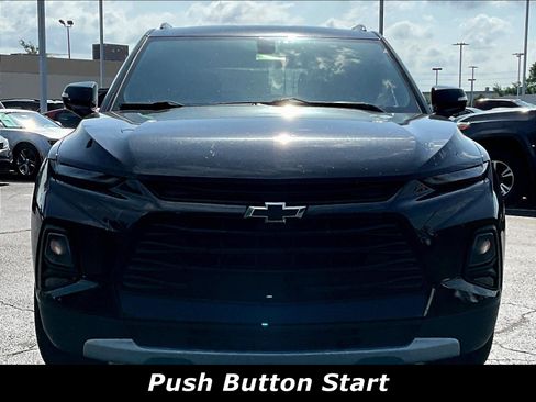 Used 2020 Chevrolet Blazer LT FWD image 2