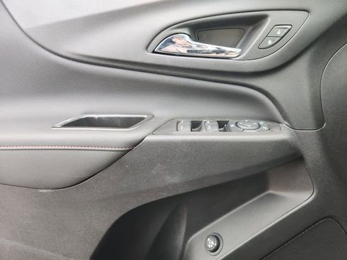 Used 2023 Chevrolet Equinox RS w/ RS Leather Package image 19