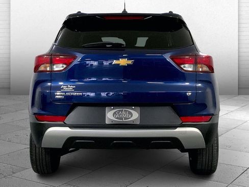 Used 2022 Chevrolet TrailBlazer LT AWD/4WD image 3