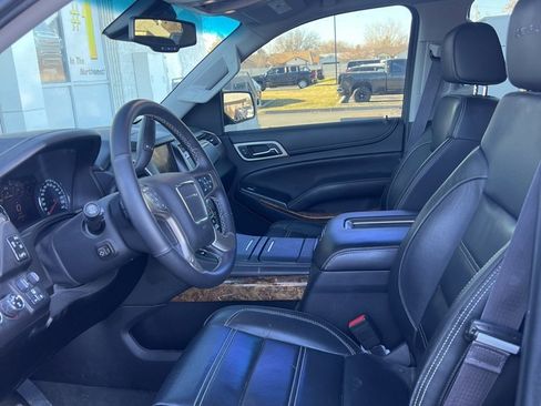 Used 2015 GMC Yukon Denali image 4