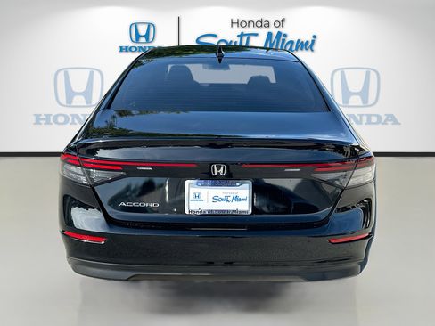 Certified 2023 Honda Accord EX image 6