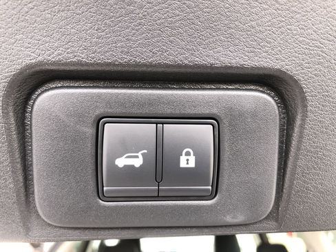 New 2026 Nissan Rogue SV image 18