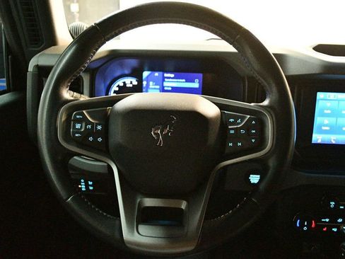 Used 2022 Ford Bronco Black Diamond image 42