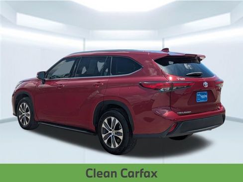 Used 2020 Toyota Highlander XLE FWD image 4