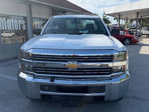Used 2017 Chevrolet Silverado 2500 W/T w/ WT Fleet Convenience Package RWD image 2