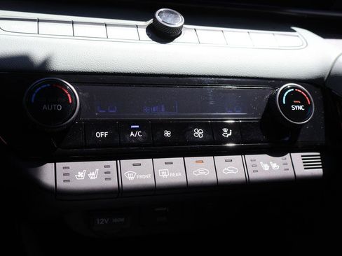 New 2026 Hyundai Elantra Limited FWD image 36